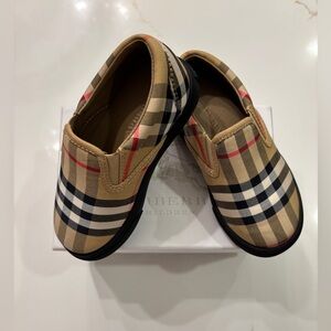 🟤⚪️⚫️Burberry Kids Beige and Black Plaid Sneakers